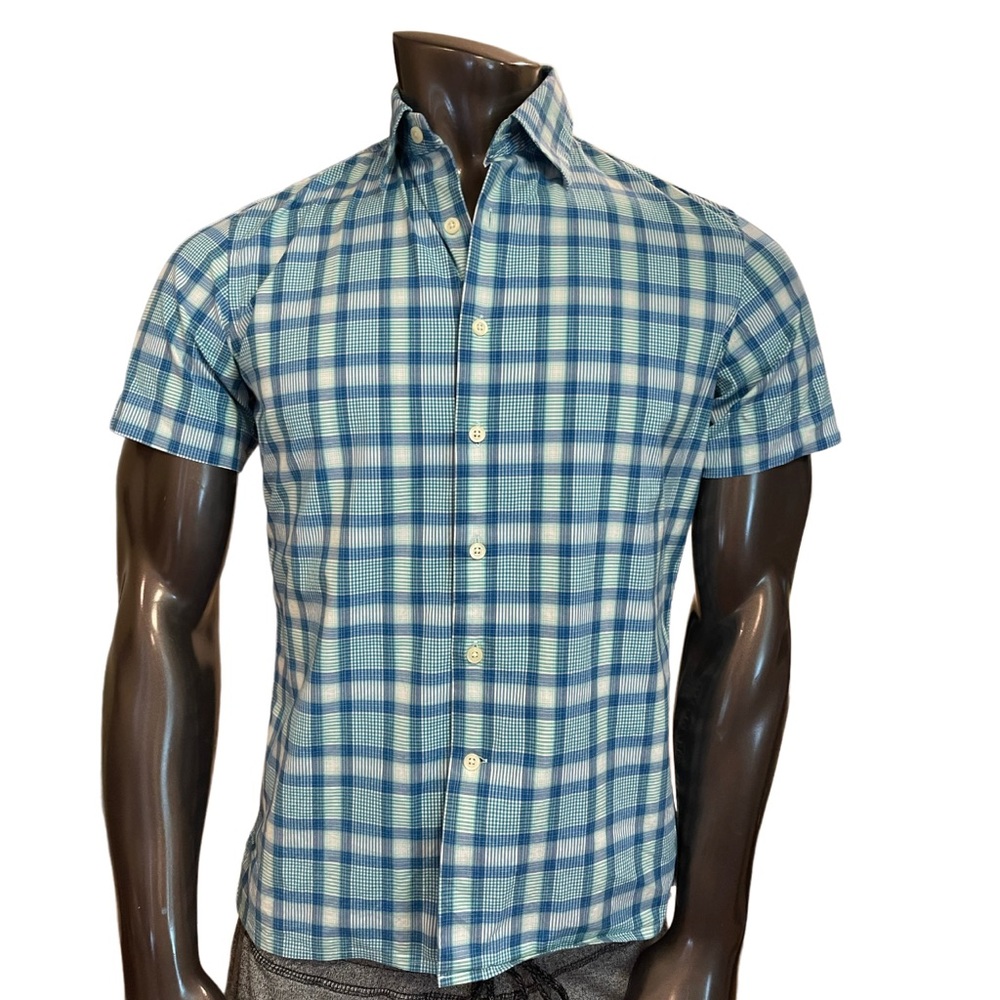 Banana Republic men’s short sleeve shirt